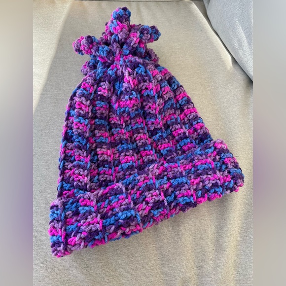 Handmade Crochet Beanie Hat Women’s Purple Blue Knit Winter Cap Colorful Pom Pom - Picture 2 of 4